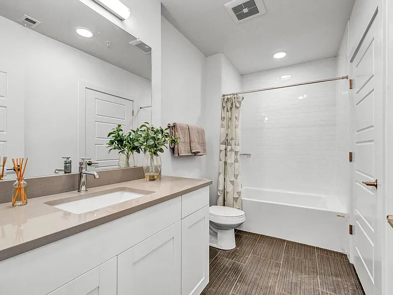 Apex at Perry Station - Modern Living at it's best! — Photo 39