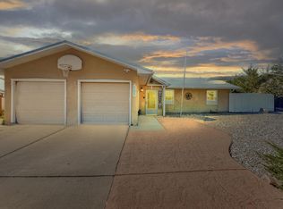 115 2nd St SE, Rio Rancho, NM 87124