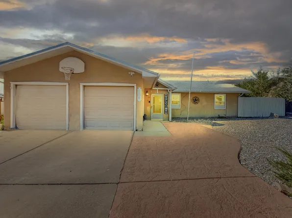 115 2nd St SE, Rio Rancho, NM 87124