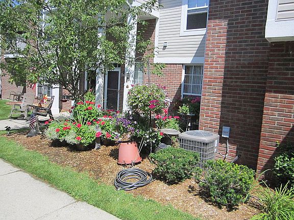 2nd image of 16364 Grandview Dr