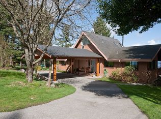 21428 Tramp Harbor Rd SW, Vashon, WA 98070