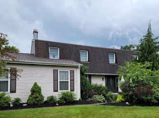 5750 Larchmont Dr, Erie, PA 16509