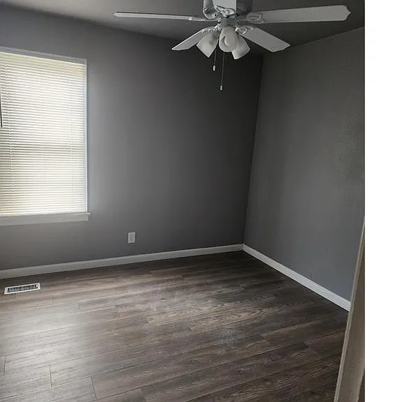 815 Bell Dr — Photo 11