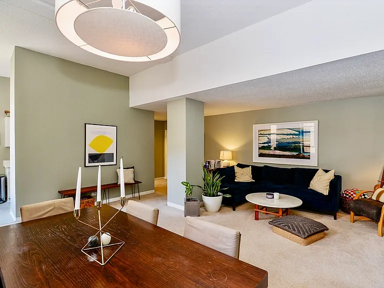 600 S Dearborn St #305 — Photo 6