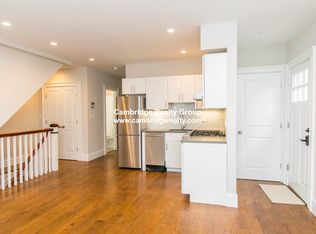 126 Columbia St #1T, Cambridge, MA 02139