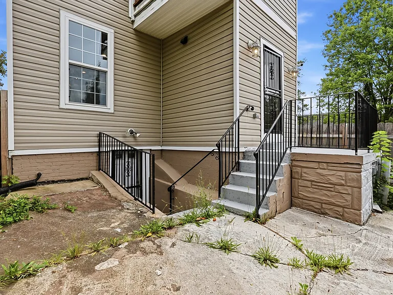 5818 Field Pl NE — Photo 36