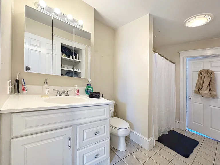 176 Dorchester St #2 — Photo 15