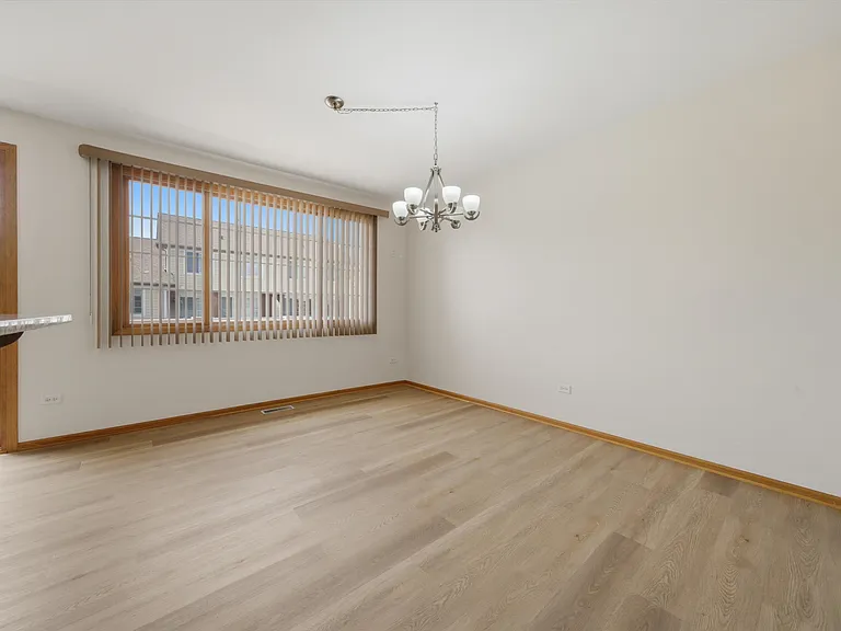 10652 Dani Ln — Photo 4