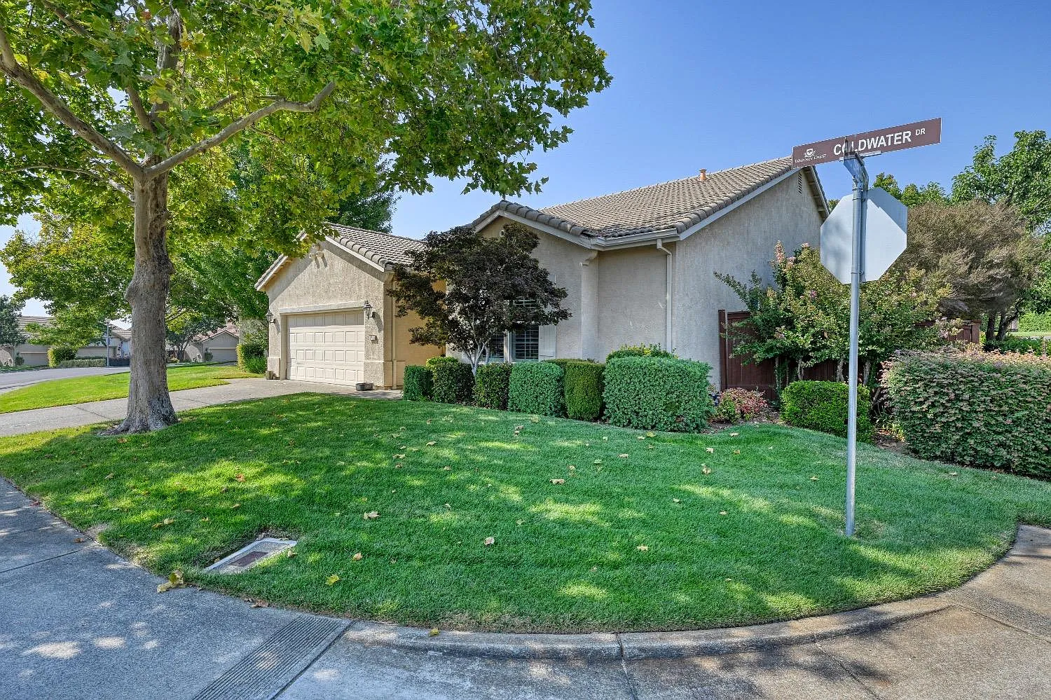 3715 Coldwater Dr photo 1