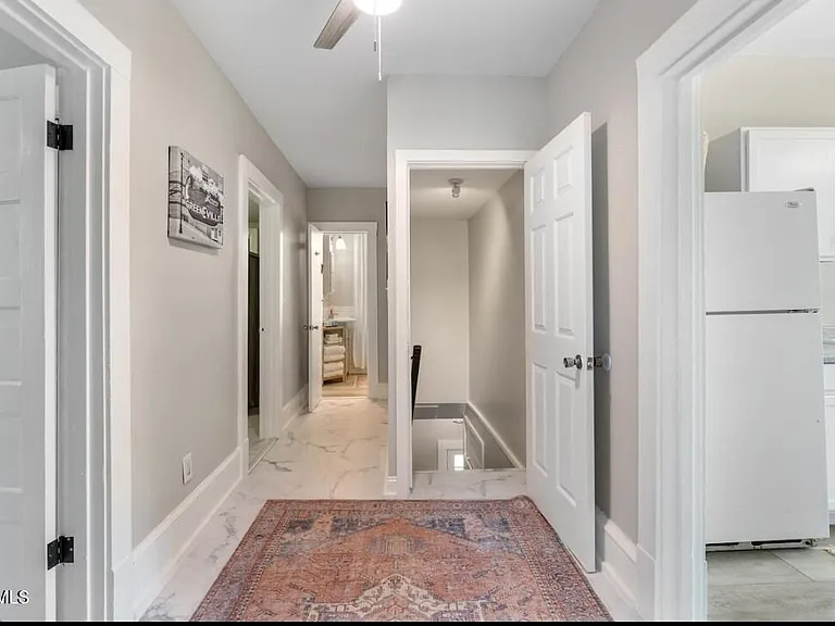 313 S Cutler St — Photo 18