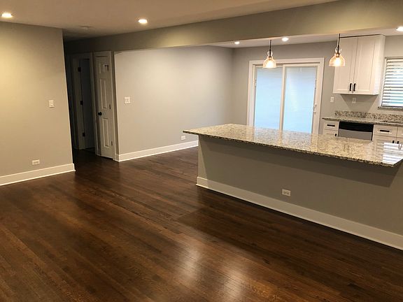 4th image of 1230 Indian Hill Dr