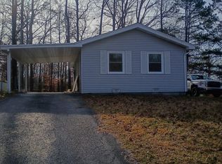 101 Edmonds Dr, Oliver Springs, TN 37840