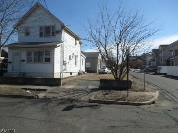 282 Green Ave, Lyndhurst, NJ 07071