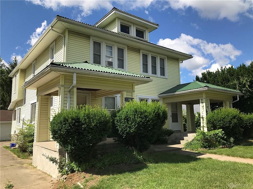 2nd image of 18 Redwood Ave