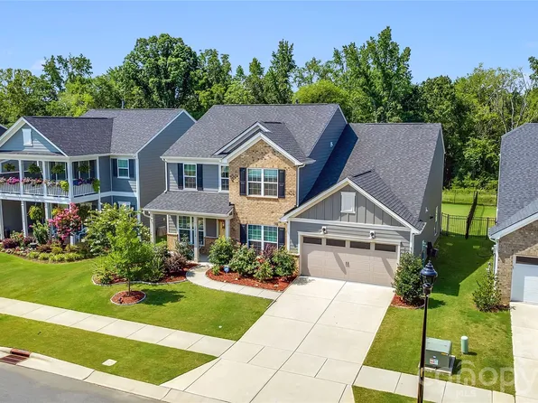14314 Aikenwood Dr, Charlotte, NC 28278