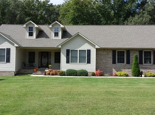 234 Brookstone Dr, Crossville, TN 38555