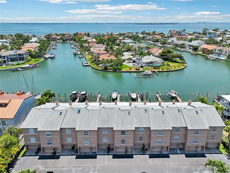 637 Pinellas Bayway S #105 — Photo 55