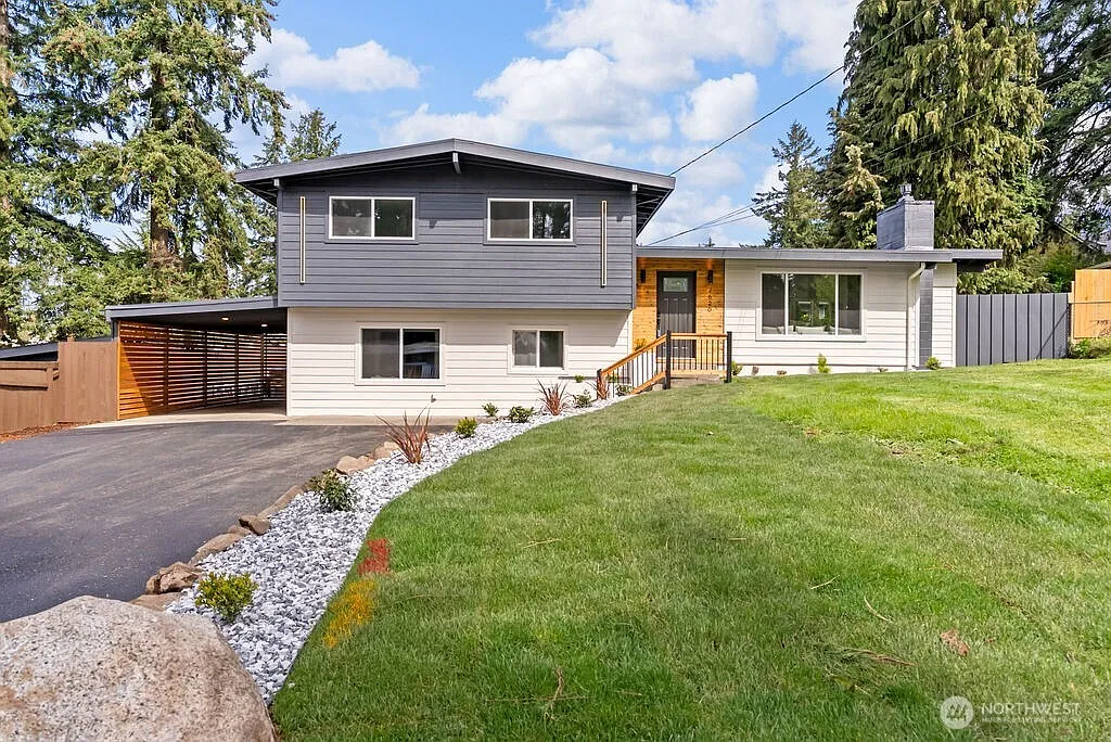 2620 S 357th Street photo 1