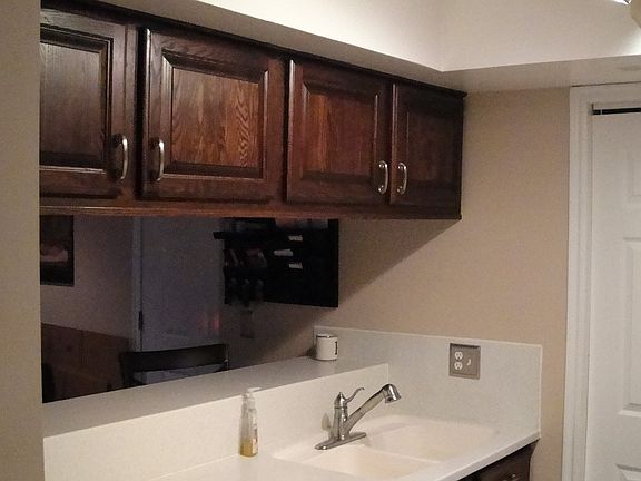875 Arrowhead #9 - 04 Kitchen_02242015