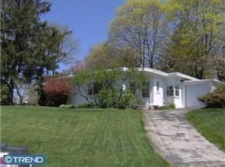 8309 Macarthur Rd, Wyndmoor, PA 19038