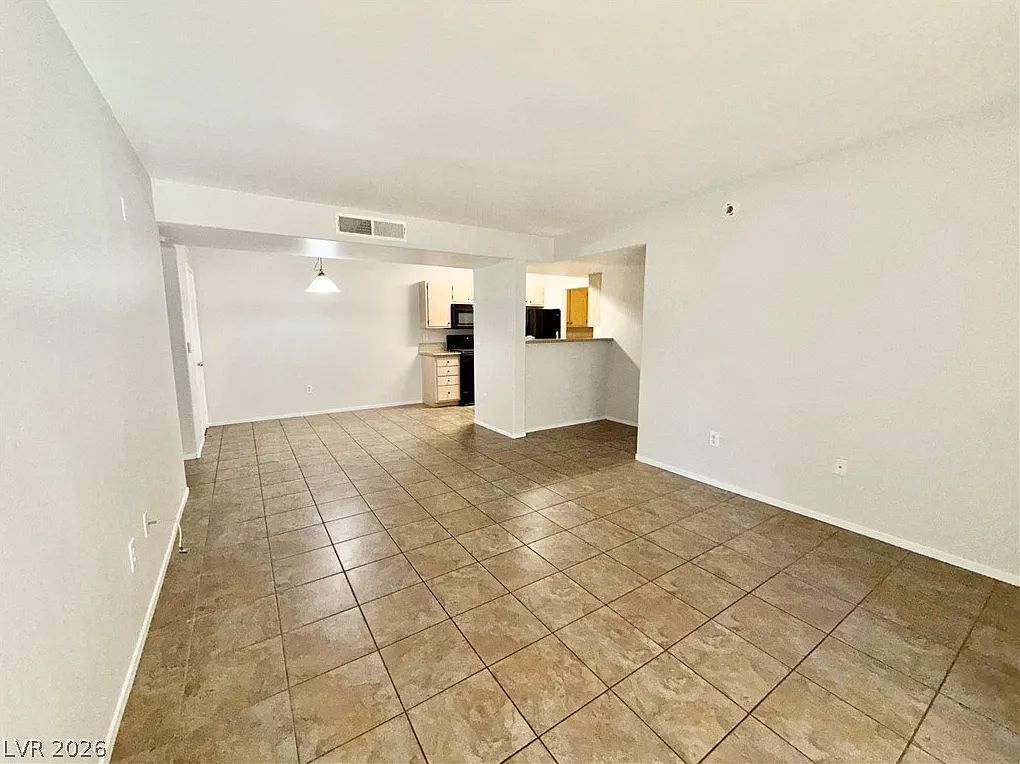 2 bed, 2.0 bath, 934 sqft, $1,375 — Photo 1