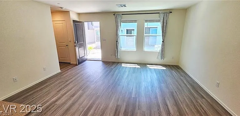 9455 Calm Stream Ave — Photo 5