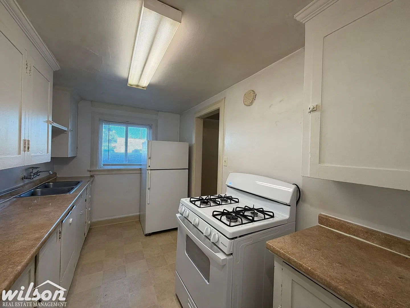115 N Naches Ave — Photo 2