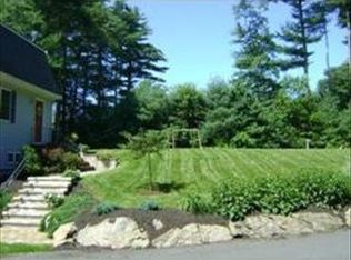 15 Bach Ct, Walpole, MA 02081
