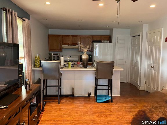 2nd image of 63 Beacon View Drive