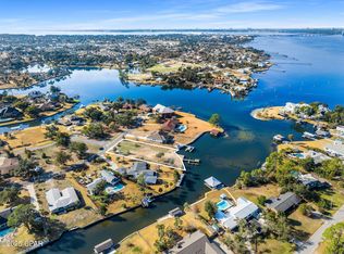 3130 Kings Dr, Panama City, FL 32405