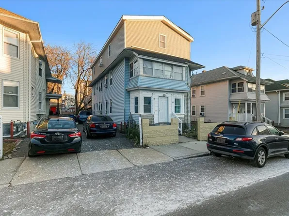 98-100 Sunset Ave, Lawrence, MA 01841