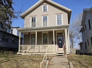 613 W 4th St, Muscatine, IA 52761