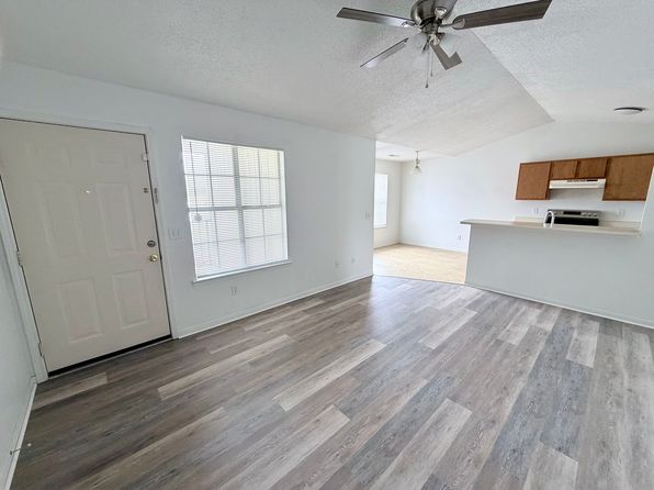 110 Summerchase Rd #8