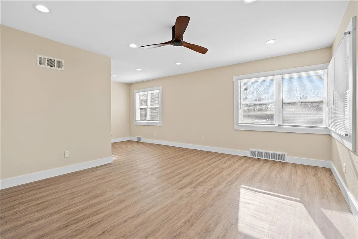 621 Chestnut Street - West — Photo 4