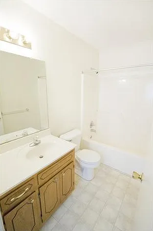 3272 Tower Dr #C — Photo 6