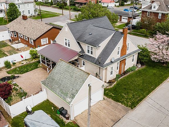 3rd image of 1701 Pearcy Ave