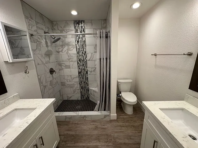 2315 E Marmora St — Photo 13