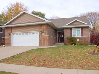 4201 Stewart Ln, Cedar Falls, IA, 50613