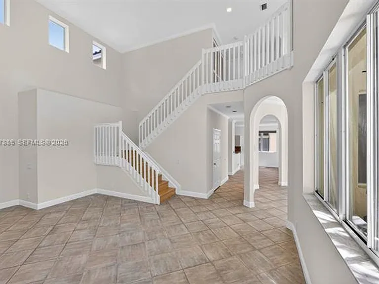1115 Camellia Cir #0 — Photo 5