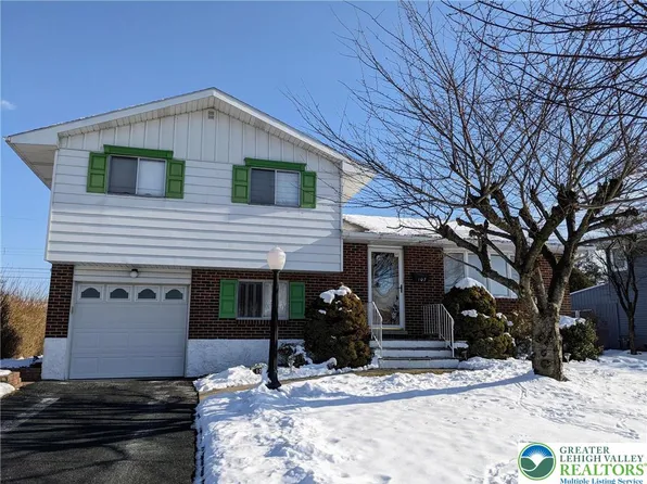 107 S 10th St, Coplay, PA 18037