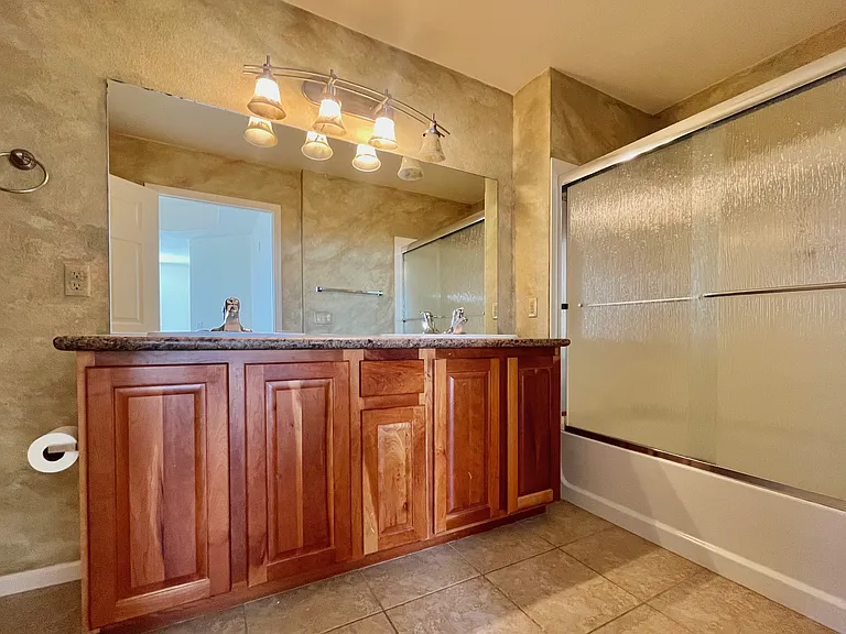 15 E Agate Ave #407 — Photo 10