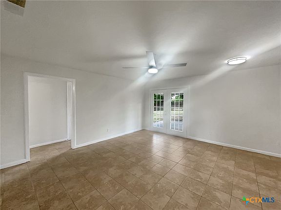 3rd image of 303 N 11th St