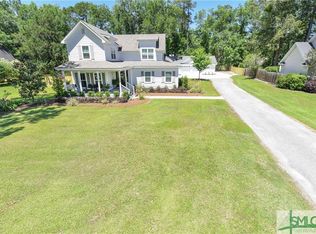 90 Old Mill Rd W, Richmond Hill, GA 31324