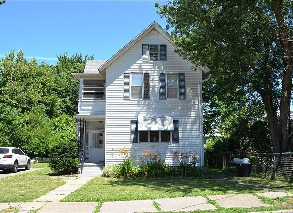 1st image of 3119 Pine Ave