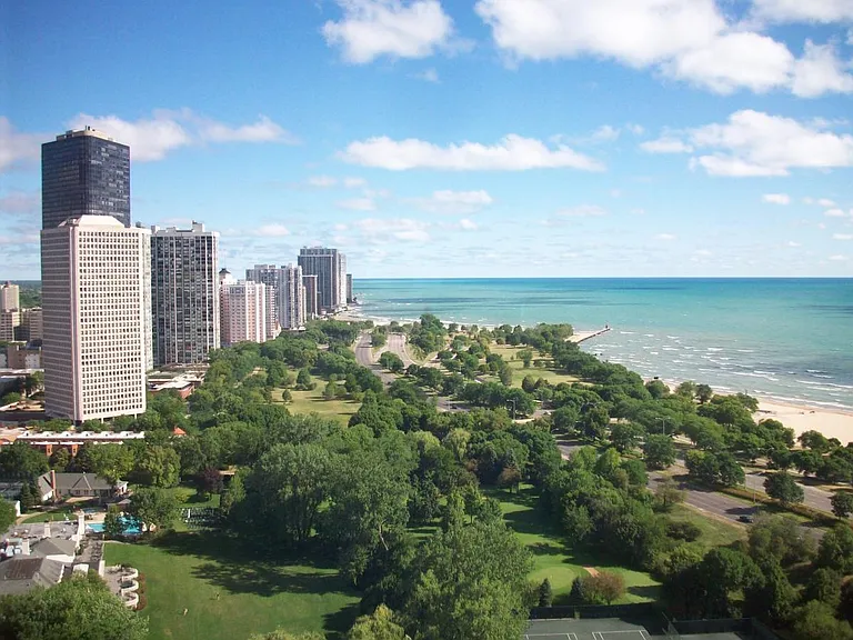 5100 N Marine Dr #23F — Photo 9
