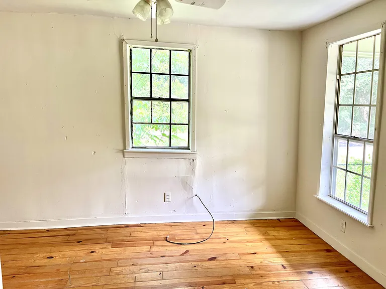 467 W Buchanan St — Photo 5