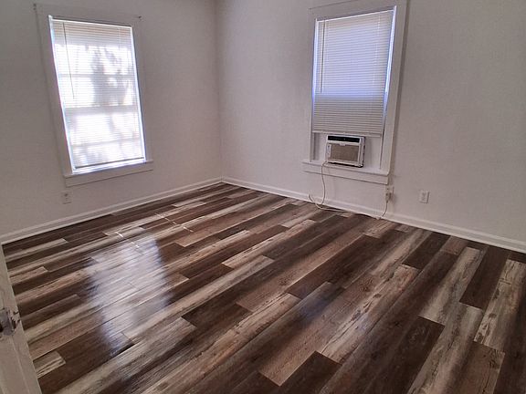 5th image of 1310 Marshal St