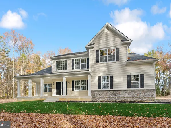 35 Barbertown Point Breeze Rd, Frenchtown, NJ 08825