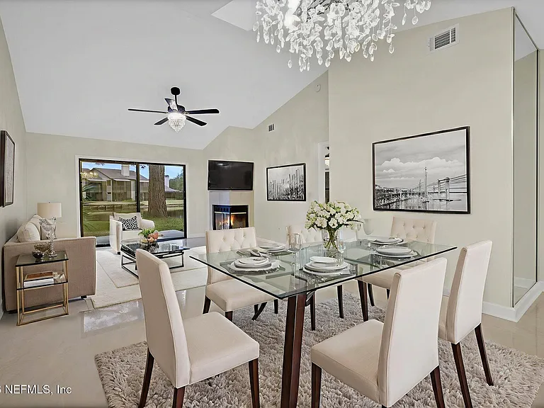 181 Aruba Ln — Photo 15