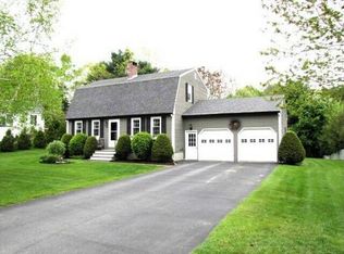 12 Crestwood Dr, Westbrook, ME 04092